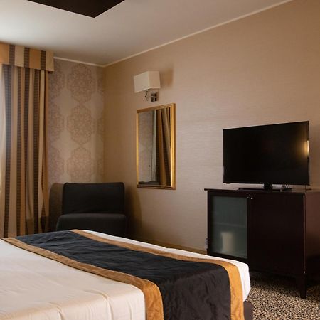 Hotel Motel Del Duca Cava Manara Exterior foto