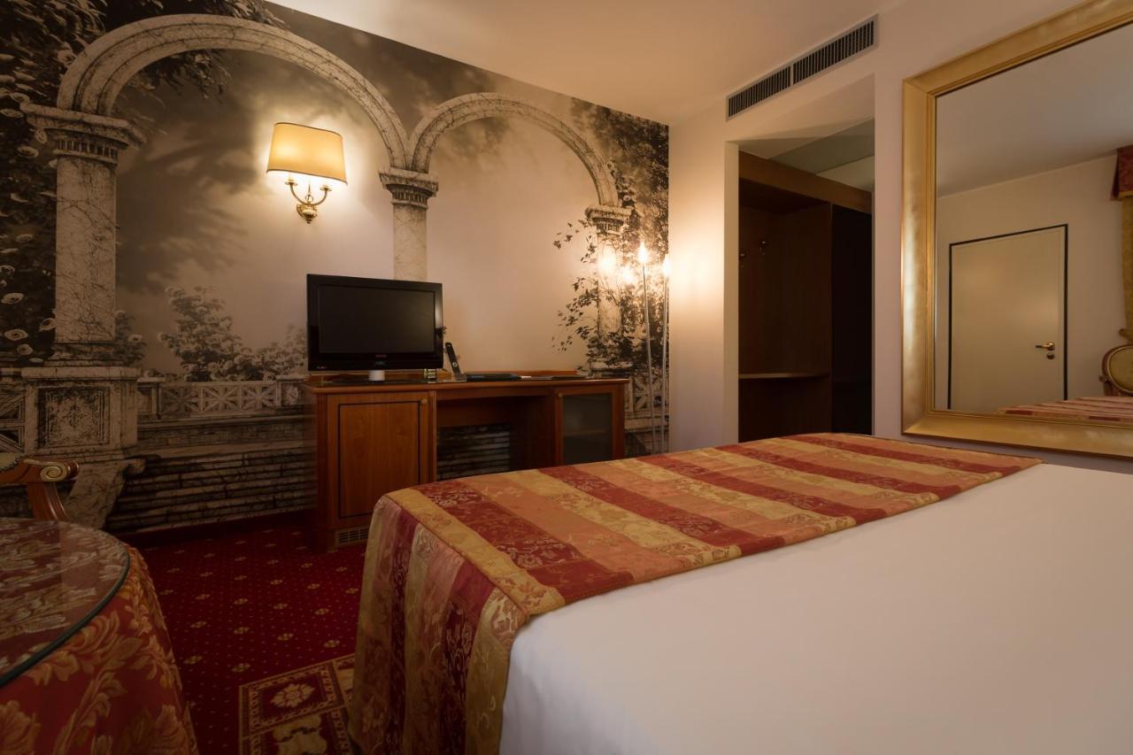Hotel Motel Del Duca Cava Manara Exterior foto