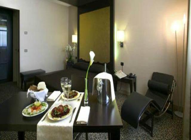 Hotel Motel Del Duca Cava Manara Habitación foto
